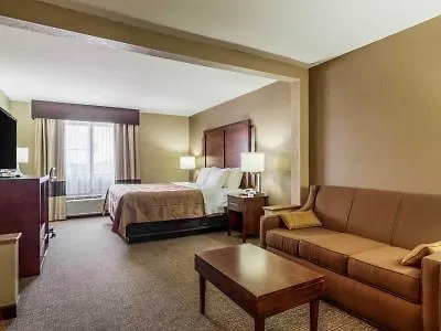Hotel Quality & Near I-57 Salem