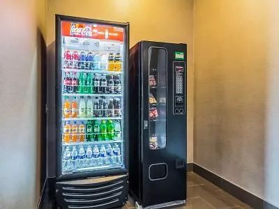 Quality & Near I-57 Hotel